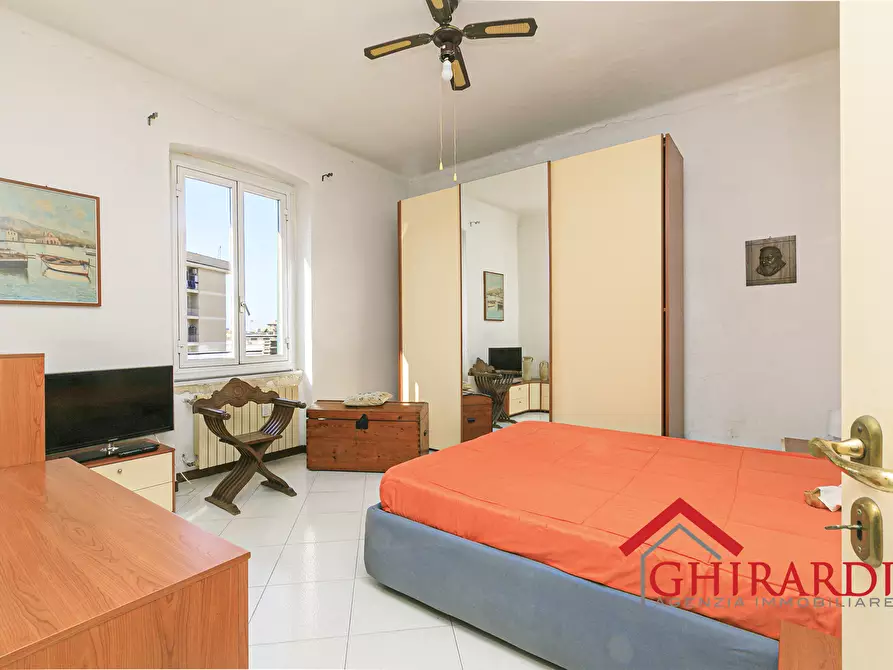 Immagine 17 di Trilocale in vendita  in Via Pier Domenico da Bissone 4 a Genova