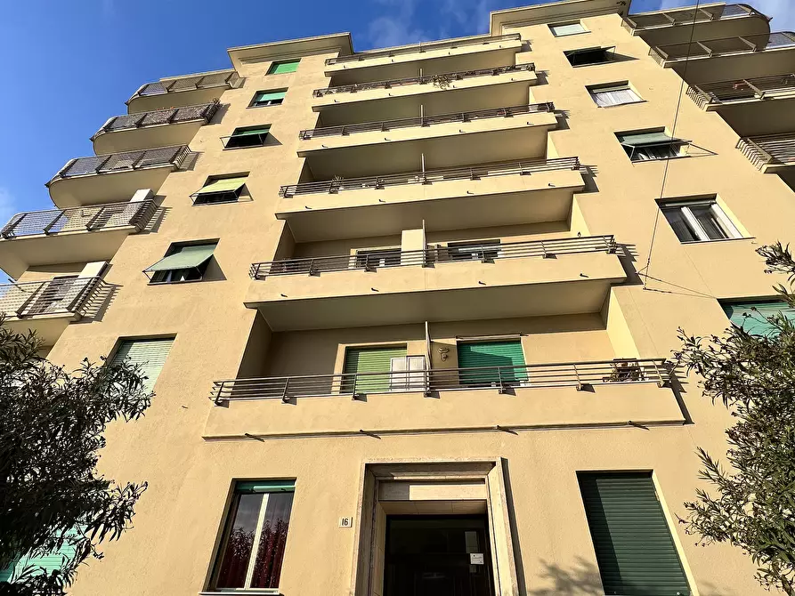 Immagine 2 di Quadrilocale in affitto  in VIA LODOVICO CALDA 16 a Genova