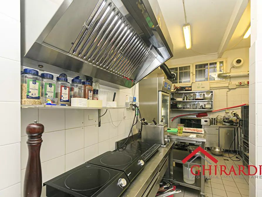 Immagine 21 di Attività commerciale in vendita  in Via Trento 52 a Genova