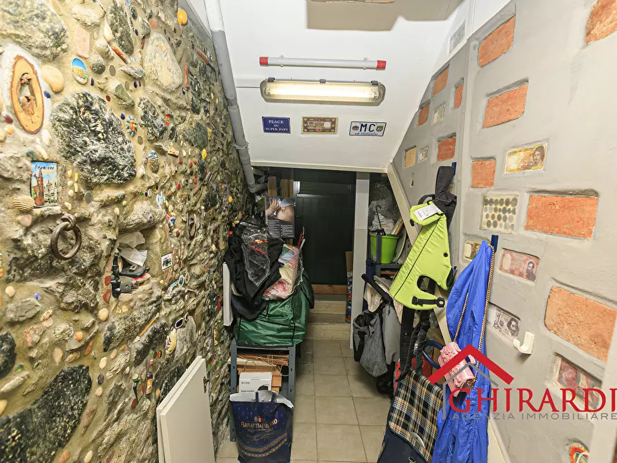 Immagine 37 di Quadrilocale in vendita  in Via Ursone da Sestri a Genova