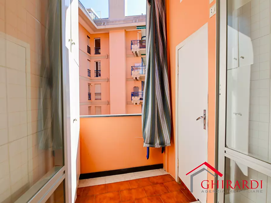 Immagine 23 di Trilocale in vendita  in VIA F. RAVASCHIO 17 a Genova
