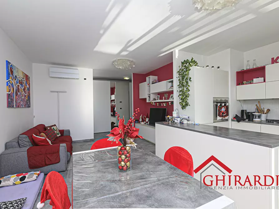 Immagine 10 di Trilocale in vendita  in VIA CIBRARIO SC B 33 a Genova