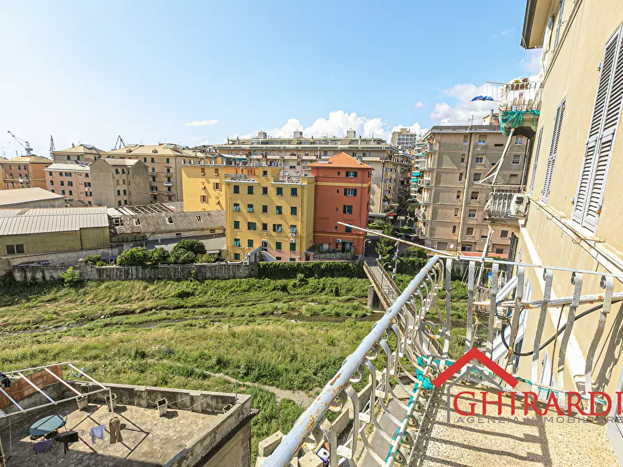Immagine 27 di Trilocale in vendita  in VIA OTTAVA SOCIETà CASE 12 a Genova