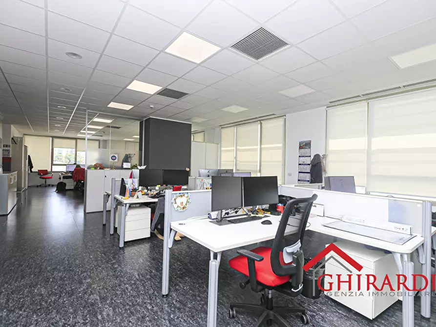 Immagine 25 di Ufficio in vendita  in Via delle Nuove Tecnologie Enrico Albareto 21 a Genova