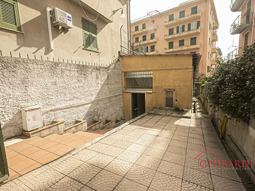 Immagine 26 di Magazzino in vendita  in VIA ANDREA DEL SARTO 46R a Genova