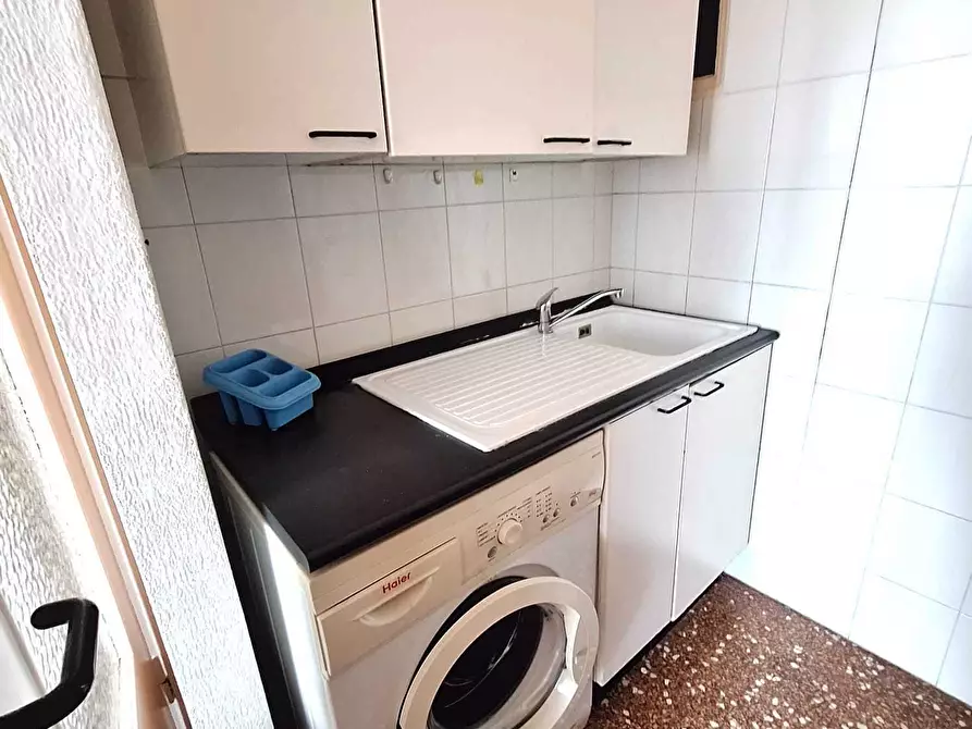 Immagine 6 di Bilocale in affitto  in VIA DELL'ACCIAIO 115 a Genova