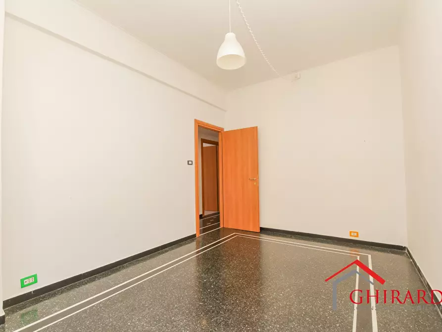 Immagine 13 di Trilocale in vendita  in VIA MOLFINO 7 a Genova