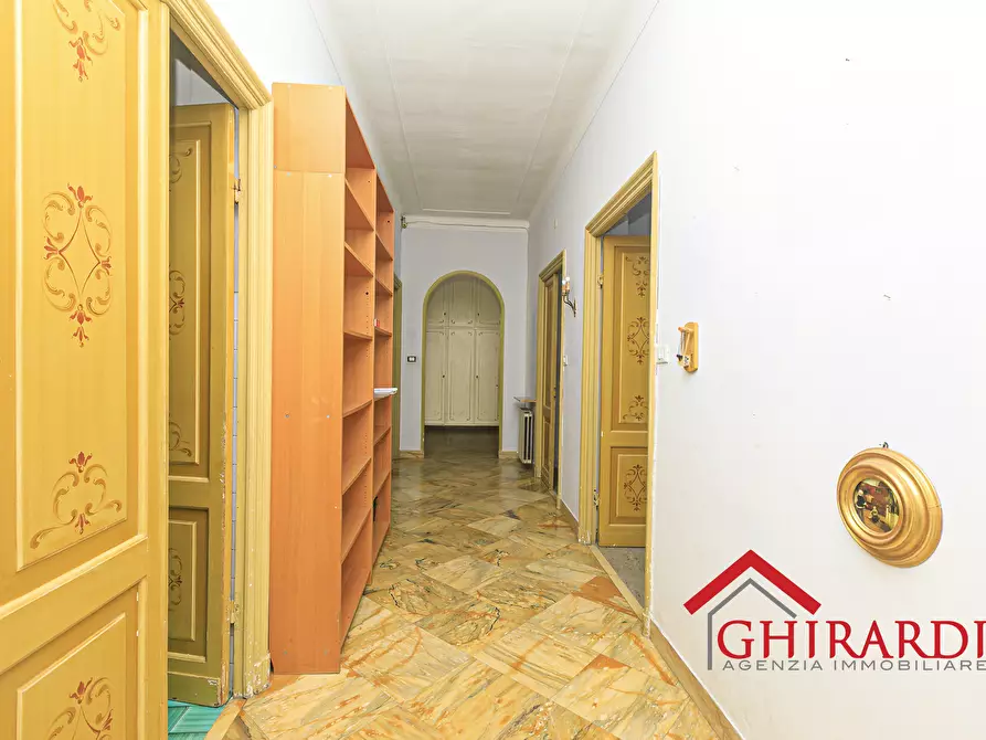 Immagine 35 di Quadrilocale in vendita  in Piazza Cristoforo Bonavino 11 a Genova
