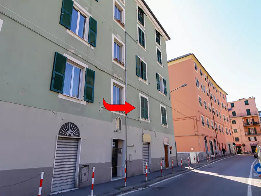 Immagine 25 di Trilocale in vendita  in VIA CHIARAVAGNA 5 a Genova