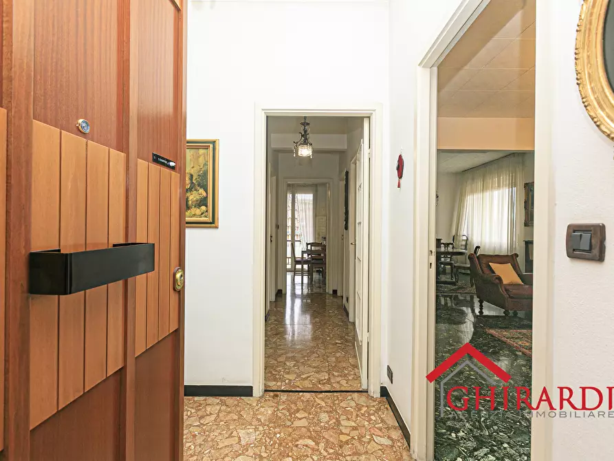 Immagine 2 di Quadrilocale in vendita  in VIA SANT'ALBERTO 13 a Genova