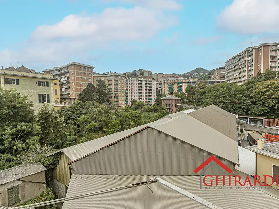 Immagine 35 di Quadrilocale in vendita  in Via Luigi Galvani 24 a Genova