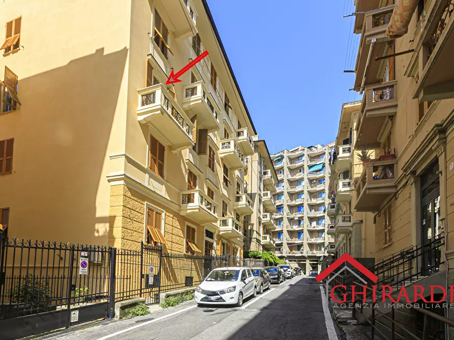 Immagine 1 di Quadrilocale in vendita  in Via Giuseppe de Notaris 4 a Genova