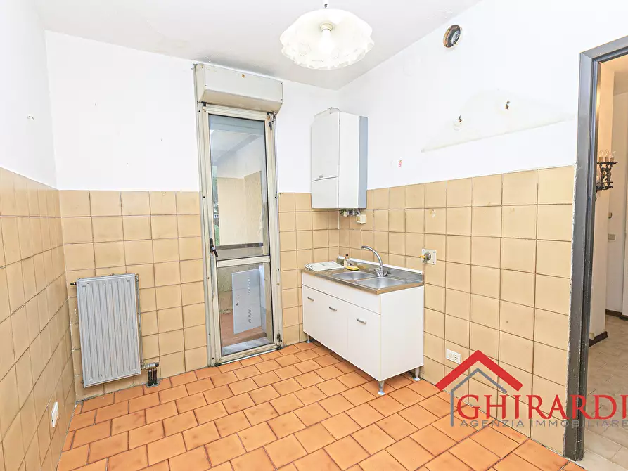 Immagine 12 di Trilocale in vendita  in VIA BORZOLI 54B a Genova