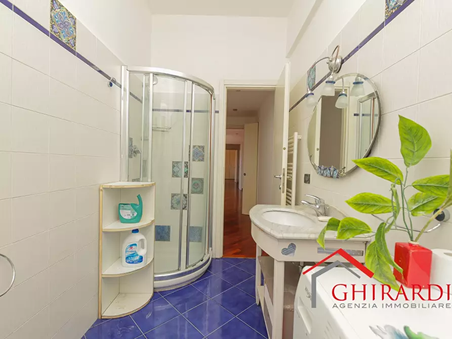 Immagine 26 di Trilocale in vendita  in VIA DELL'INSURREZIONE 12A a Genova