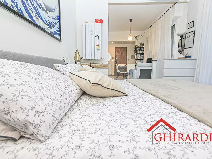 Immagine 14 di Monolocale in vendita  in VIALE MODUGNO 16 a Genova