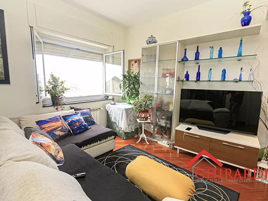 Immagine 7 di Trilocale in affitto  in VIA DELL'INSURREZIONE 12A a Genova