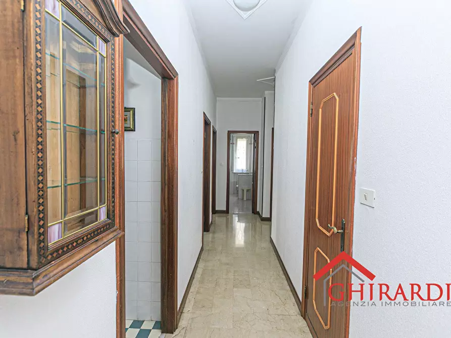 Immagine 28 di Quadrilocale in affitto  in Via Chiaravagna 8B a Genova