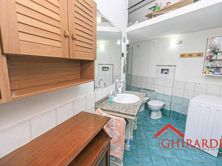 Immagine 21 di Trilocale in vendita  in VIA CHIARAVAGNA 7 a Genova