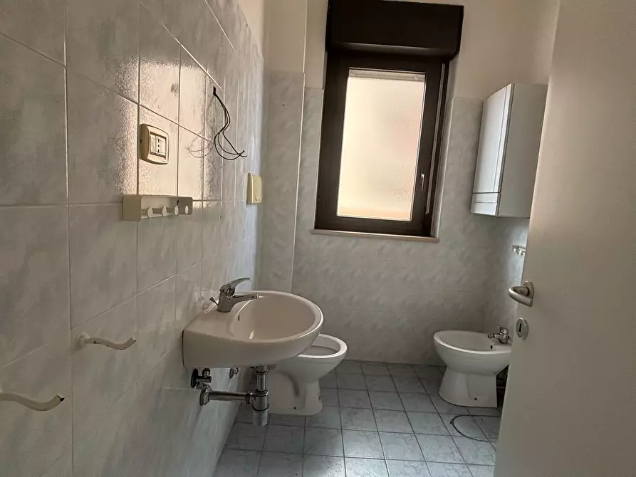 Immagine 13 di Ufficio in vendita  in Via Santa Maria 160 a Nettuno