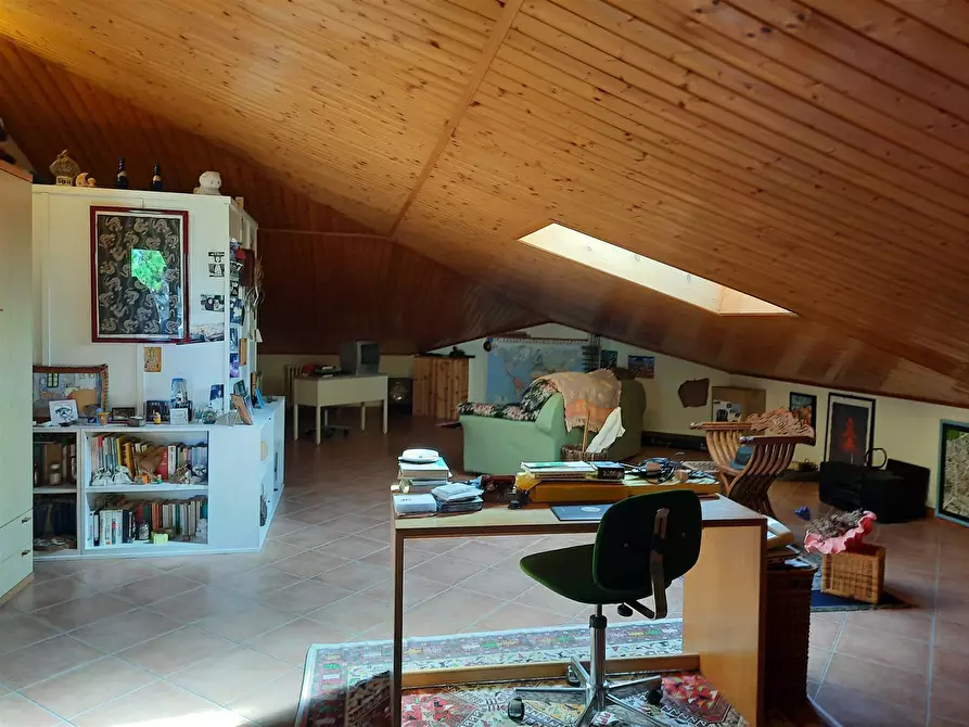 Immagine 13 di Appartamento in vendita  a Livorno