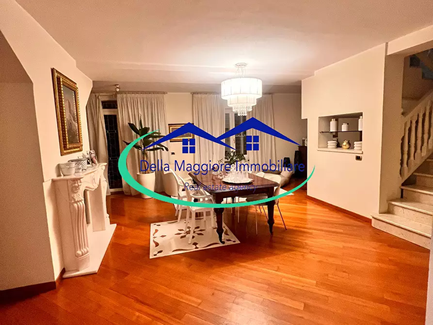 Immagine 5 di Casa indipendente in vendita  a Livorno