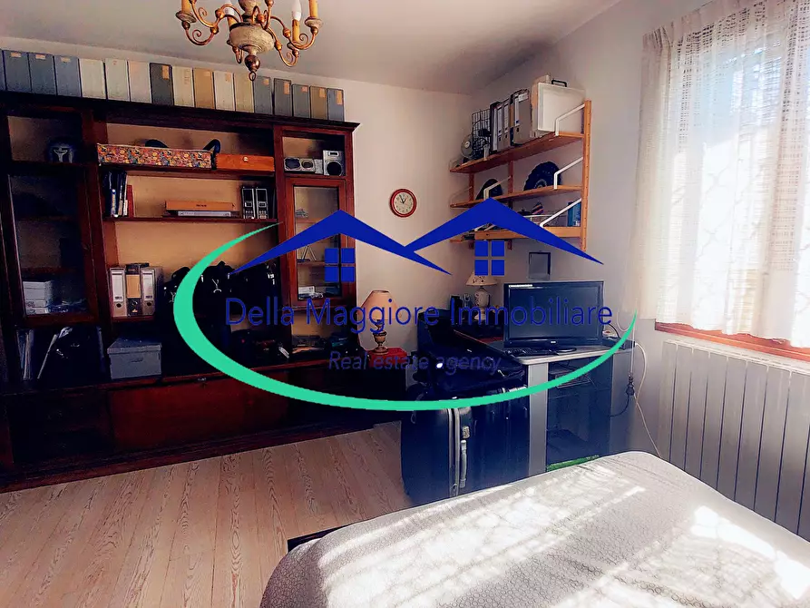 Immagine 36 di Porzione di casa in vendita  in via di quercianella a Livorno