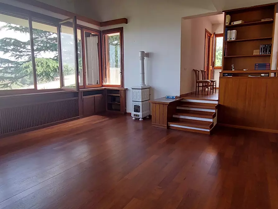 Immagine 9 di Casa indipendente in vendita  a Livorno