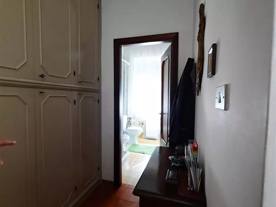 Immagine 4 di Appartamento in vendita  a Livorno