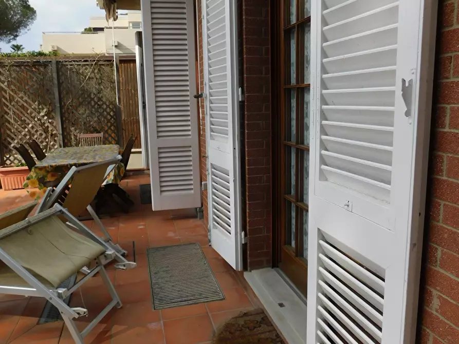 Immagine 2 di Casa bifamiliare in vendita  a Livorno