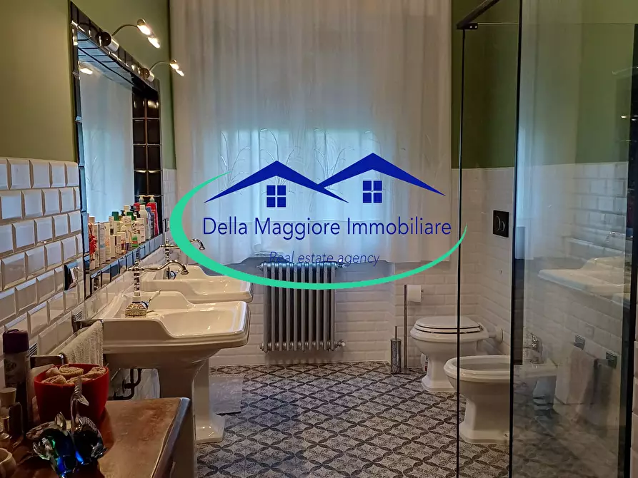 Immagine 13 di Casa bifamiliare in vendita  a Livorno