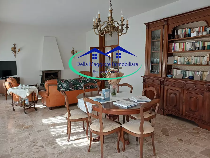 Immagine 3 di Casa bifamiliare in vendita  a Livorno