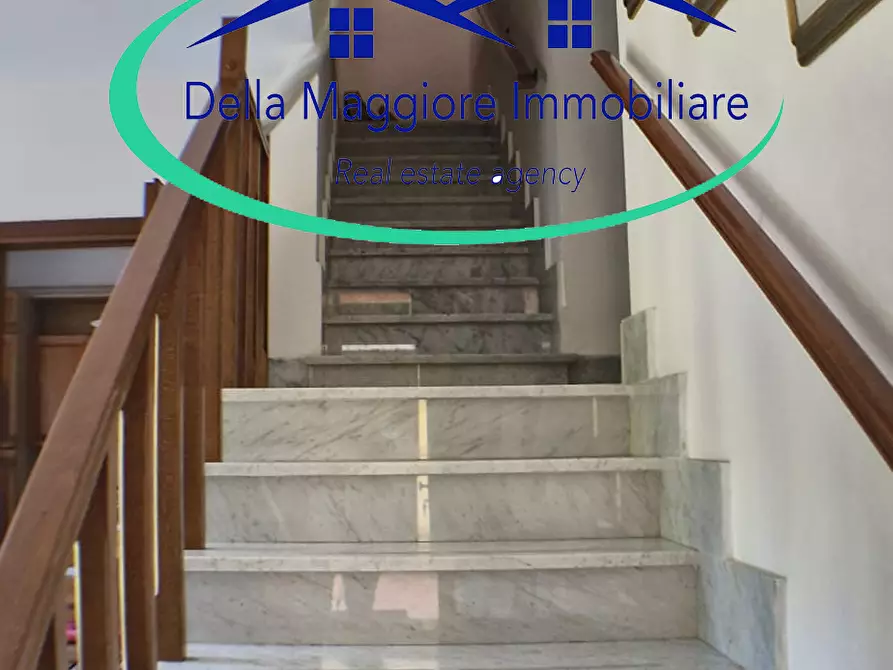 Immagine 9 di Casa indipendente in vendita  a Livorno