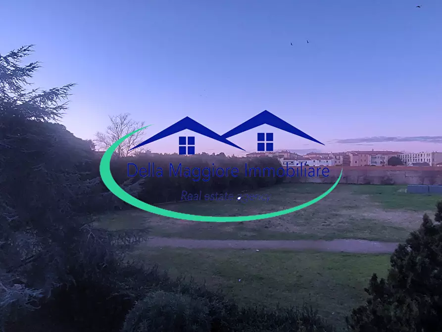 Immagine 4 di Pentalocale in vendita  a Livorno