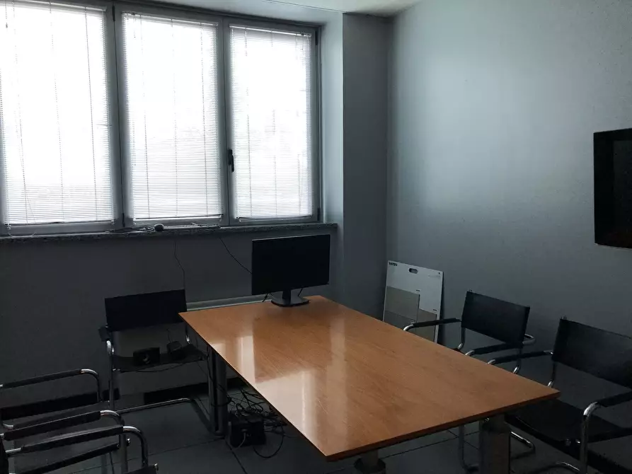 Immagine 3 di Ufficio in affitto  a Parma