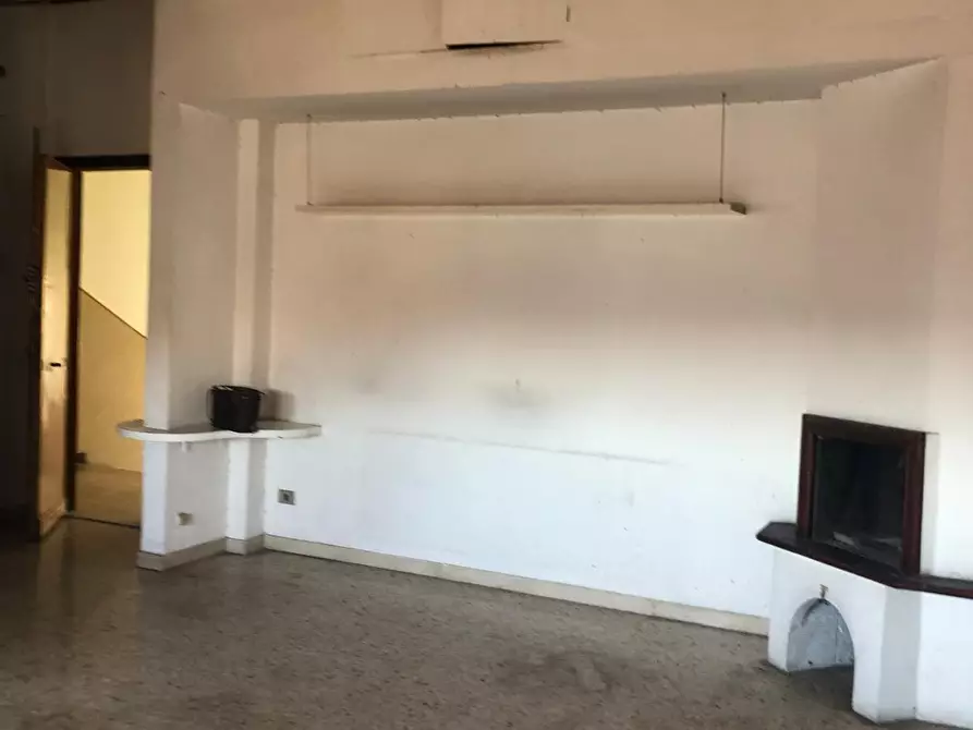 Immagine 15 di Bilocale in vendita  in Via Martiri della resistenza a Ancona