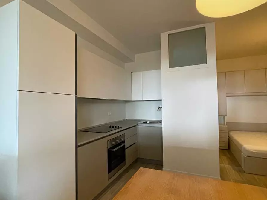 Immagine 3 di Bilocale in vendita  in Via Claudio Salmoni a Ancona