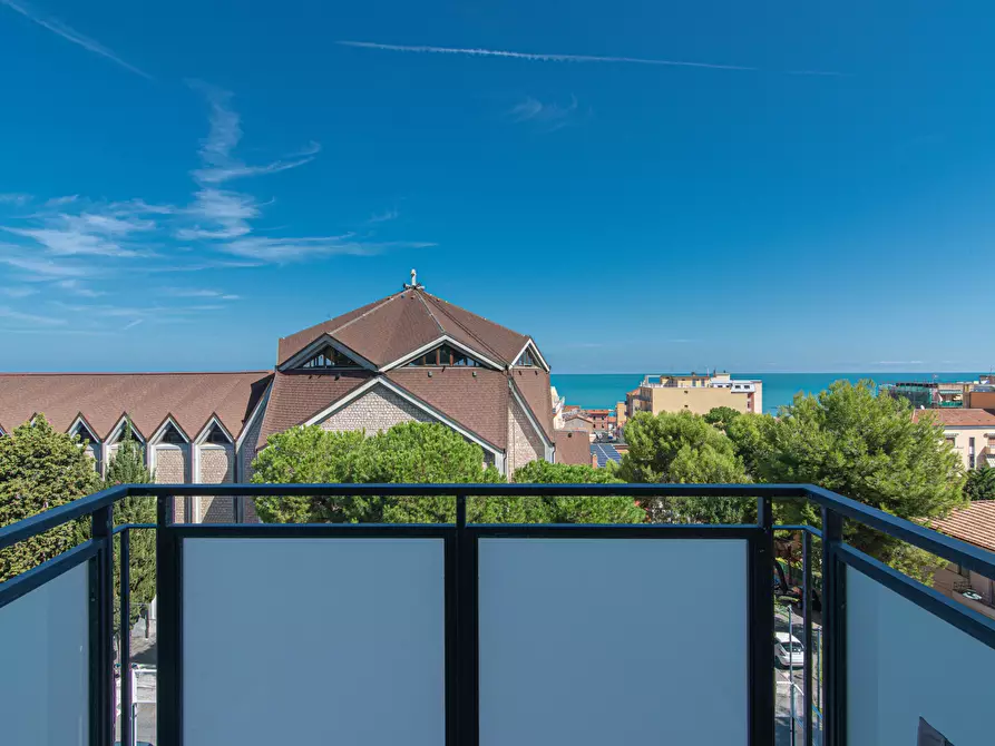 Immagine 1 di Trilocale in vendita  a Falconara Marittima