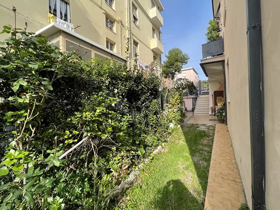 Immagine 6 di Appartamento in vendita  in Via damiano chiesa a Ancona