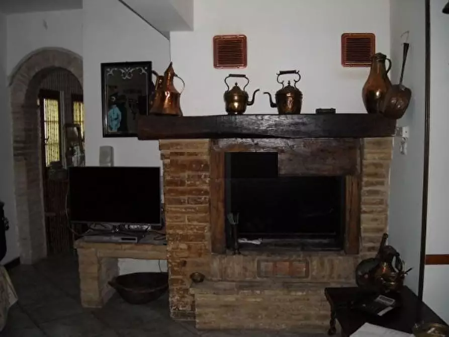 Immagine 27 di Villa in vendita  in VIA chiaravallese a Osimo