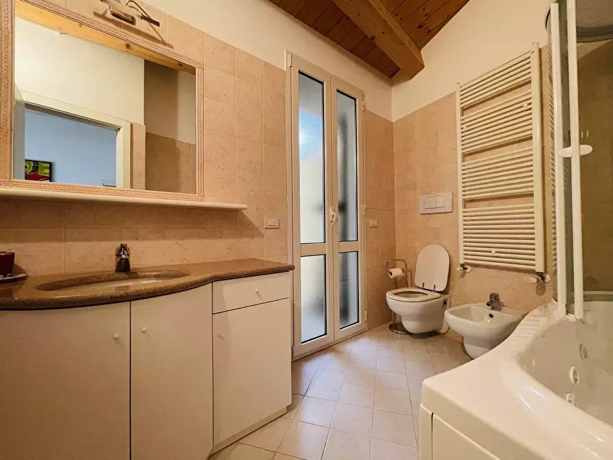 Immagine 6 di Villetta a schiera in vendita  in Via pompeiana a Osimo