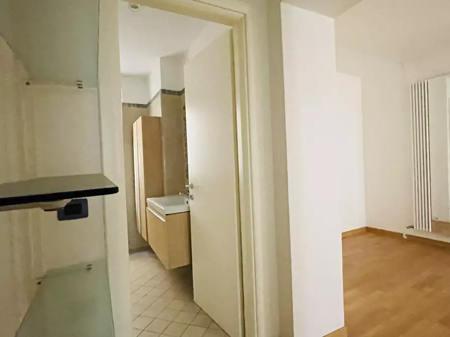 Immagine 7 di Bilocale in vendita  in via traffico a Ancona