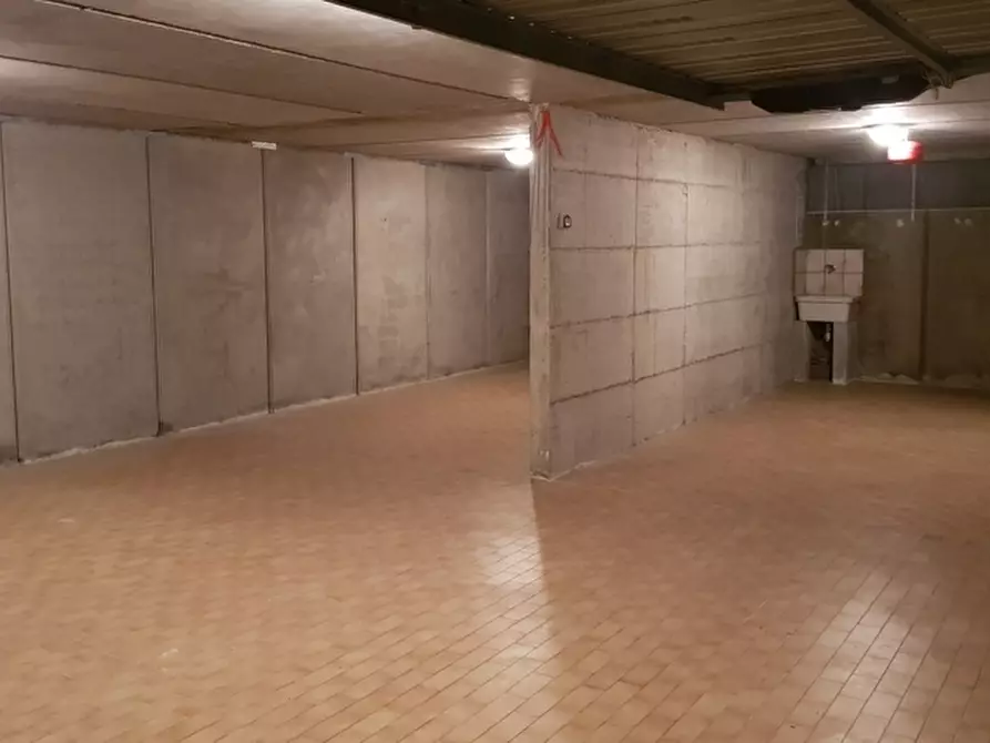 Immagine 3 di Garage in vendita  in Via Capinera 25 a San Remo