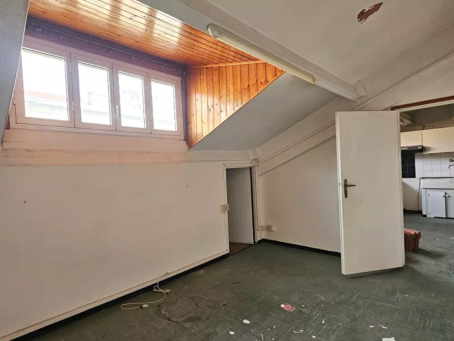 Immagine 10 di Bilocale in vendita  in Via Garibaldi 97 a San Remo