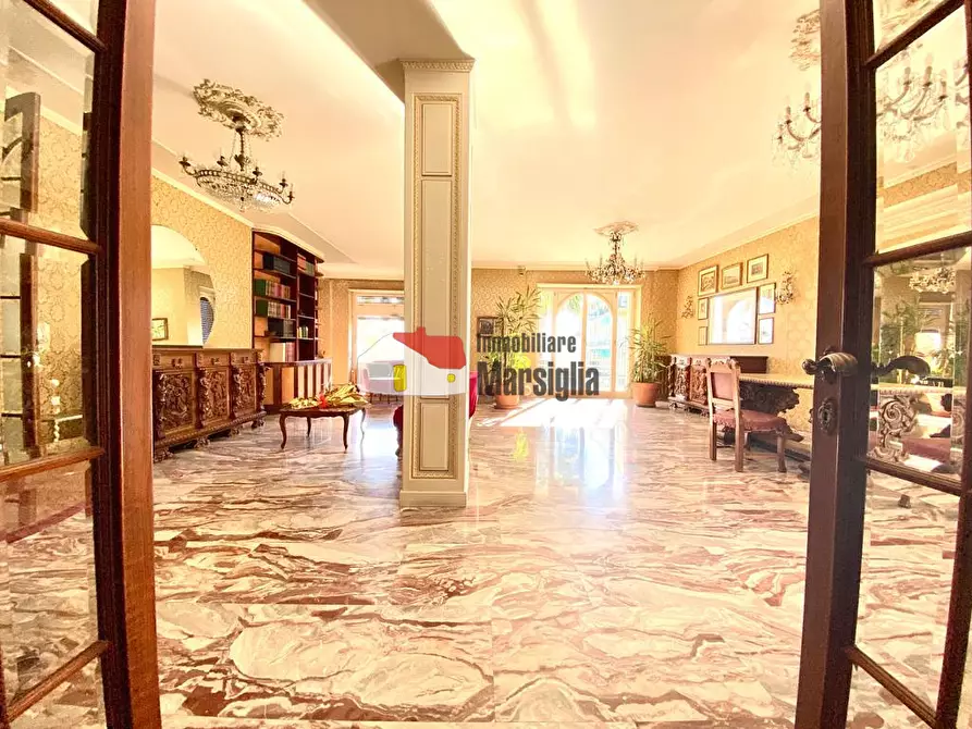 Immagine 4 di Quadrilocale in vendita  in Via Nuvoloni a San Remo