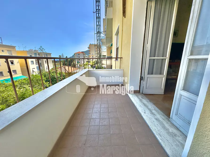 Immagine 2 di Trilocale in vendita  in Via Padre Semeria 88 a San Remo
