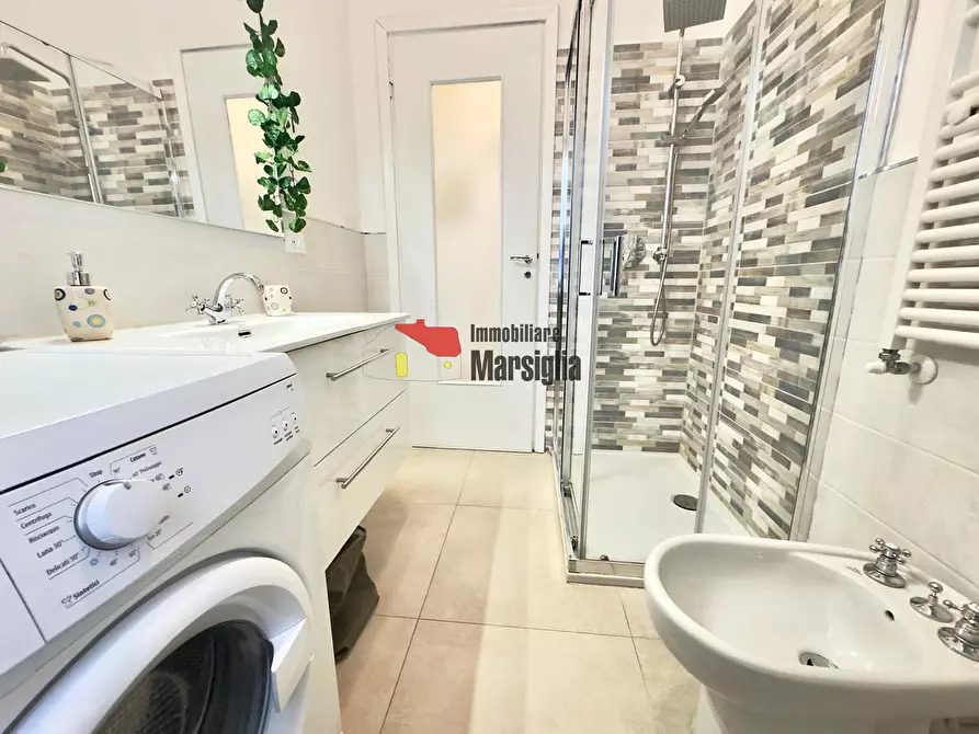 Immagine 21 di Bilocale in vendita  in Corso degli Inglesi 620 a San Remo