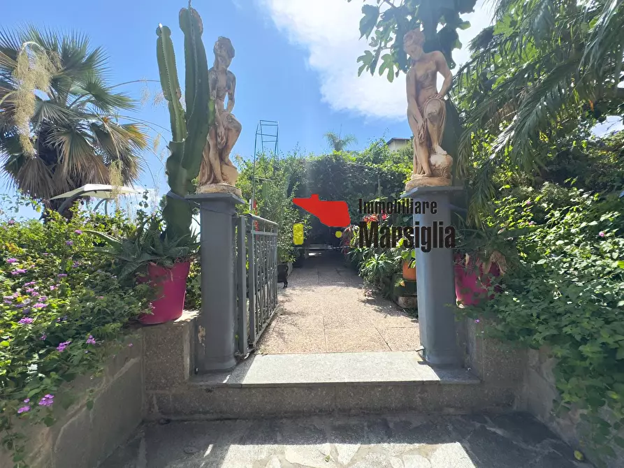 Immagine 33 di Quadrilocale in vendita  in Via Padre Semeria 430 a San Remo