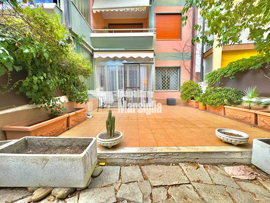 Immagine 22 di Bilocale in vendita  in Salita Grand Albergo 6 a San Remo
