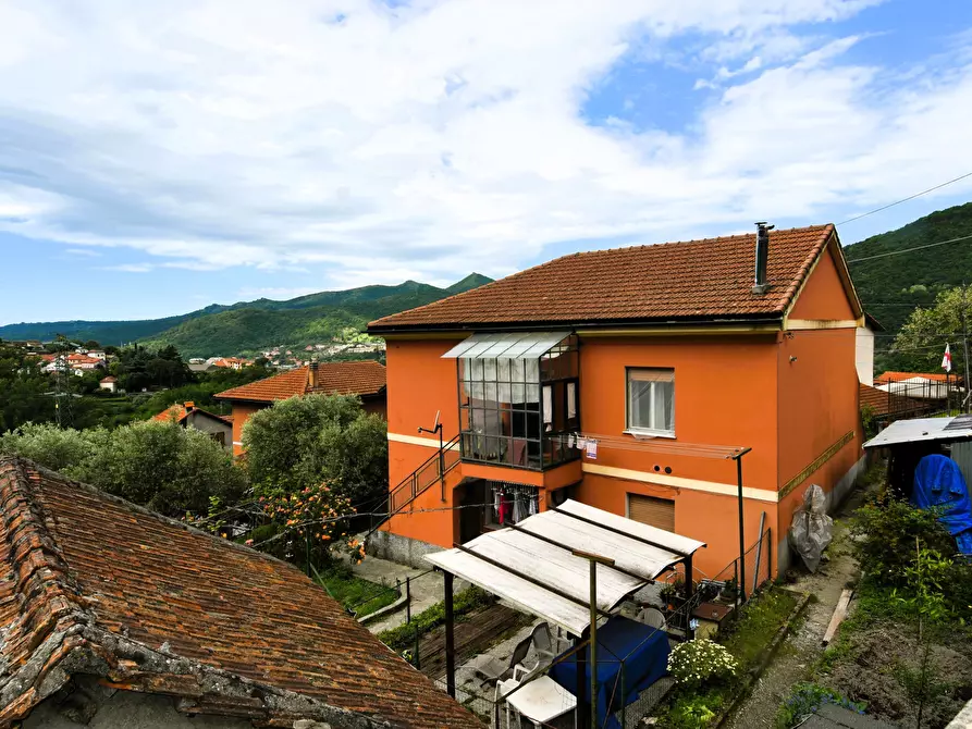 Immagine 1 di Casa indipendente in vendita  in Via Cadeia a Genova