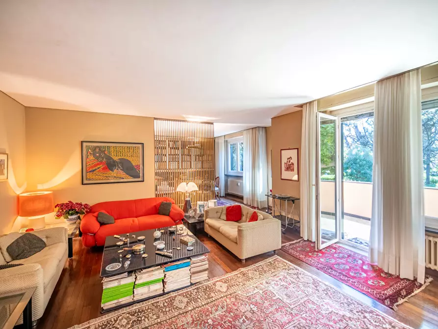 Immagine 1 di Appartamento in vendita  in Via Zara 37 a Genova